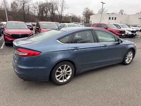 Used 2019 Ford Fusion SE image 12