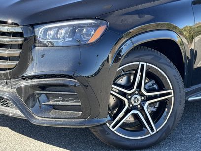 New 2026 Mercedes-Benz GLS 450 4MATIC