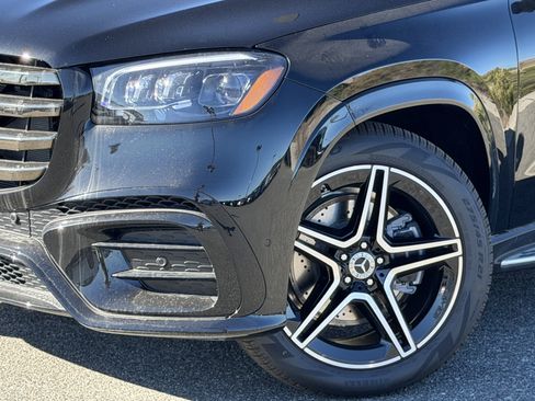 New 2026 Mercedes-Benz GLS 450 4MATIC image 4