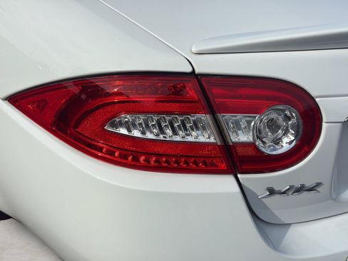 Used 2015 Jaguar XK Convertible RWD image 49