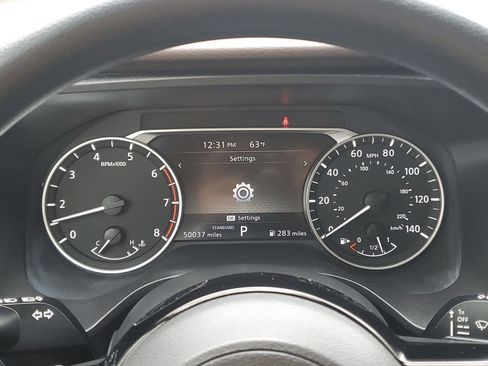 Used 2023 Nissan Rogue SV FWD image 16