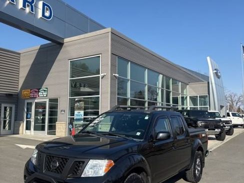 Used 2016 Nissan Frontier PRO-4X w/ Pro-4x Luxury Package image 1