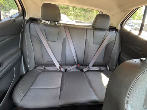 Used 2025 Buick Encore GX Preferred FWD image 36