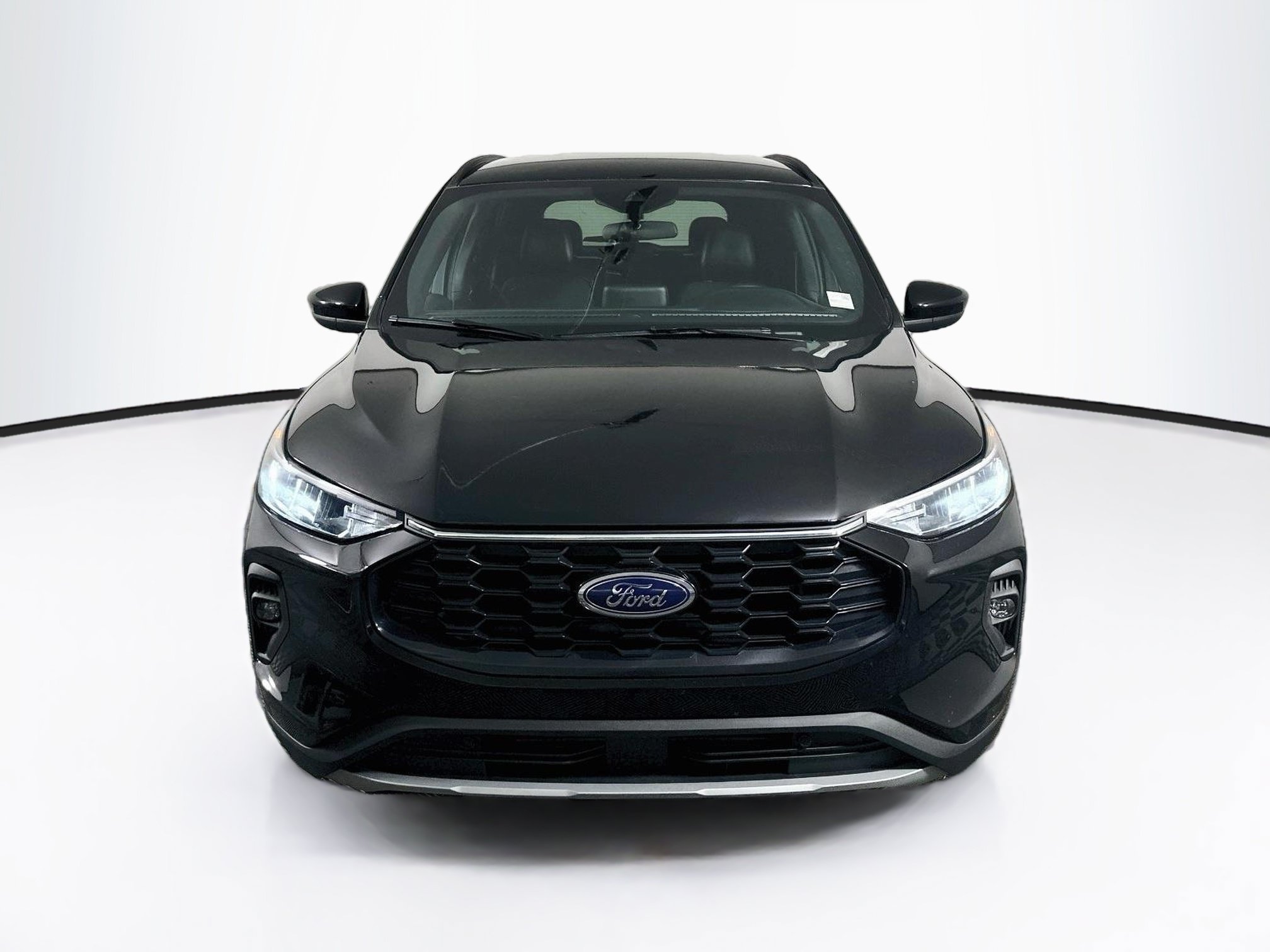 Used 2025 Ford Escape ST-Line Select AWD/4WD image 2