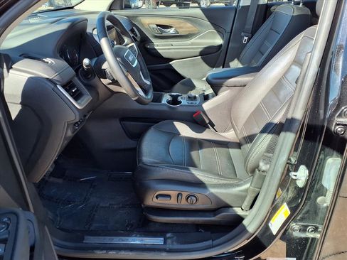 Used 2023 GMC Terrain Denali w/ Black Diamond Edition image 19