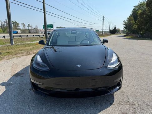 Used 2023 Tesla Model 3 Standard Range image 2