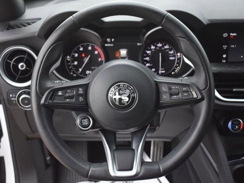 Used 2023 Alfa Romeo Stelvio Sprint RWD image 20