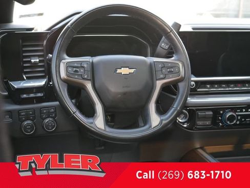 Used 2024 Chevrolet Silverado 2500 High Country w/ High Country Premium Package AWD/4WD image 41