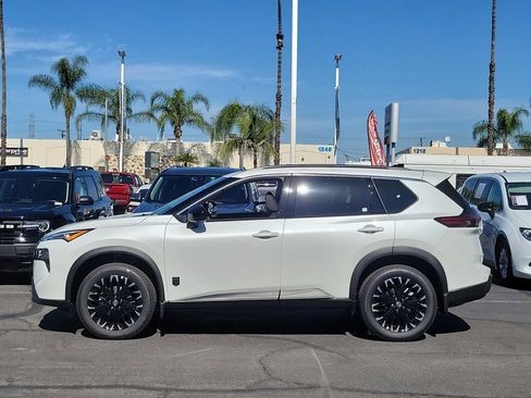 New 2026 Nissan Rogue Dark Armor FWD image 7