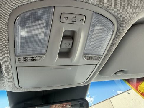 Used 2023 Hyundai Kona Limited w/ Cargo Package AWD/4WD image 32