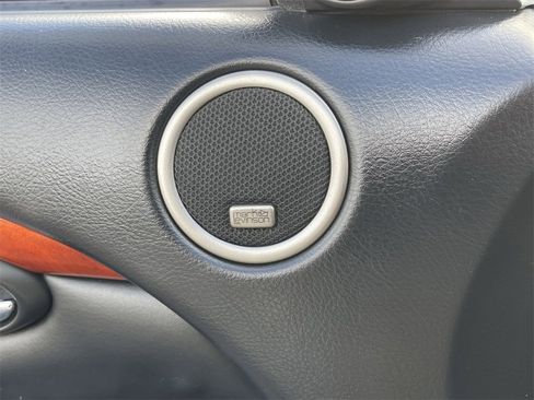 Used 2003 Lexus SC 430 Convertible image 31