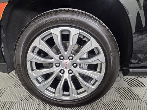 Used 2023 GMC Yukon XL Denali AWD/4WD image 8