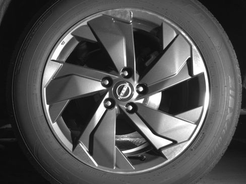 Used 2025 Nissan Rogue SV image 14