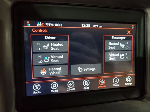 Used 2019 Dodge Charger SXT w/ Leather Interior Group image 31