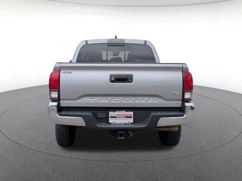 Used 2021 Toyota Tacoma SR5 RWD image 3