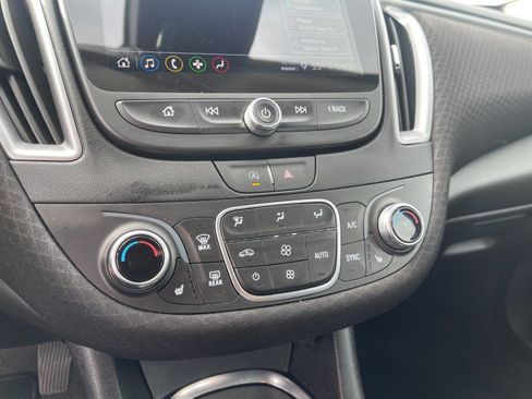 Used 2025 Chevrolet Malibu LT image 22