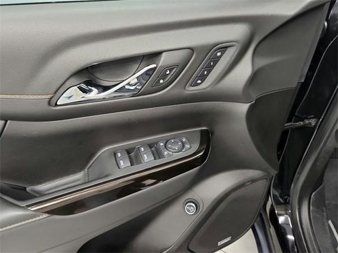 Used 2023 GMC Acadia AT4 image 23