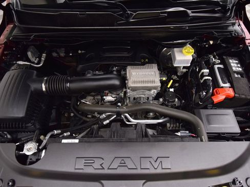 Used 2023 RAM 1500 Laramie AWD/4WD image 29