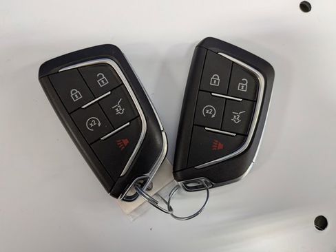 Certified 2024 Cadillac XT4 Premium Luxury w/ Cold Weather Package image 37