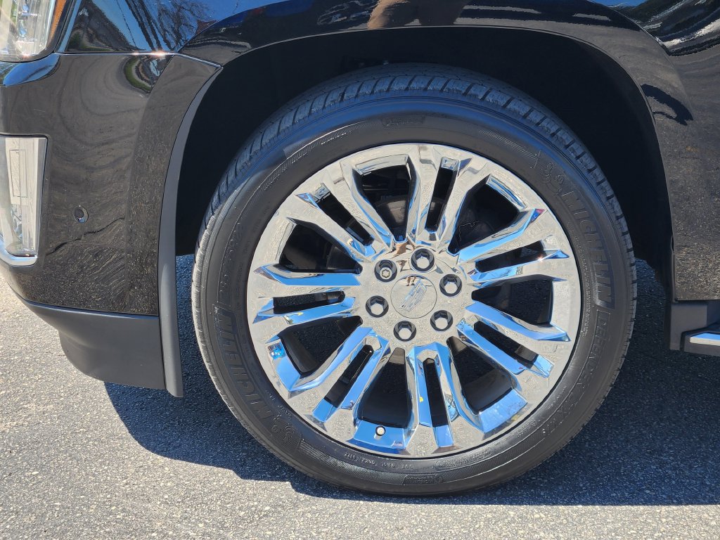 Used 2020 Cadillac Escalade 2WD w/ LPO, Radiant Package image 10