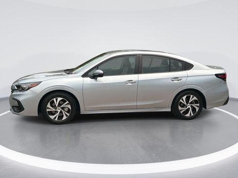 Used 2025 Subaru Legacy Premium AWD/4WD image 6