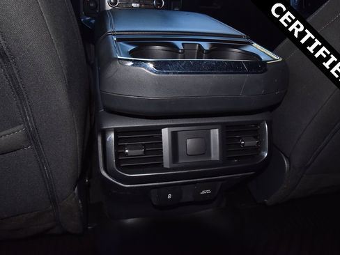 Certified 2022 Ford F150 XLT w/ Equipment Group 302A High image 18