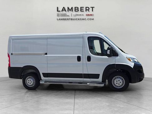 Used 2025 RAM ProMaster 2500 w/ U-Haul Equipment Group FWD image 6