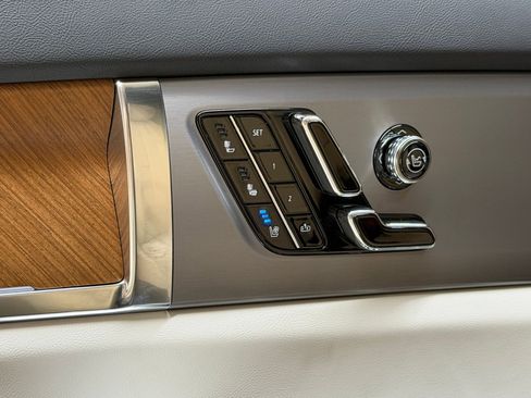 New 2026 Cadillac Vistiq Luxury AWD/4WD image 26