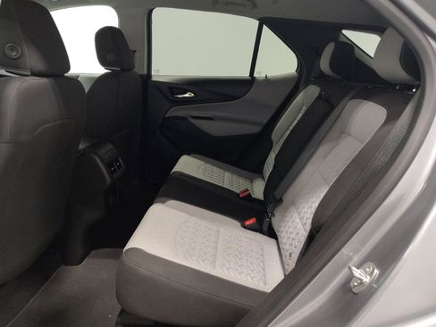 Used 2023 Chevrolet Equinox LS AWD/4WD image 18