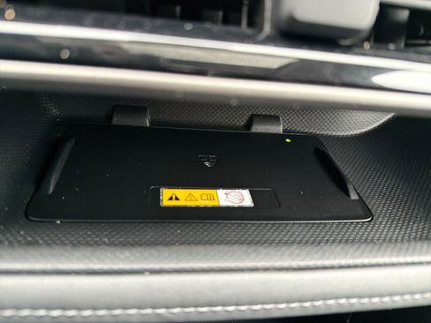 Used 2024 Toyota Highlander XLE image 18