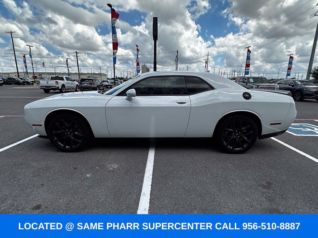 Used 2022 Dodge Challenger SXT w/ Plus Package RWD image 10