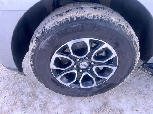 Used 2023 Ford Expedition Max XLT image 10