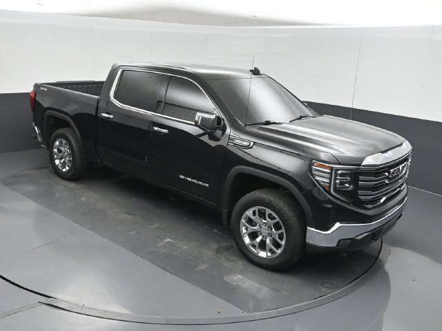 Used 2024 GMC Sierra 1500 SLT AWD/4WD image 40