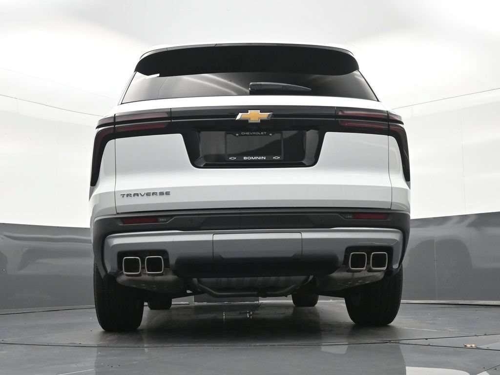Used 2026 Chevrolet Traverse LT FWD image 28