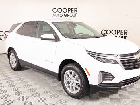 Used 2023 Chevrolet Equinox LT w/ Driver Convenience Package image 1