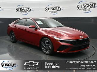 Used 2025 Hyundai Elantra Limited FWD 360° Tour