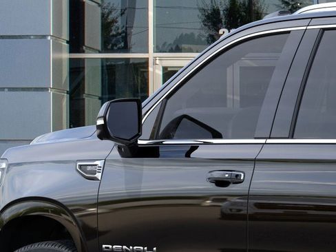 New 2026 GMC Yukon XL Denali w/ Sun & Power Step Package AWD/4WD image 12