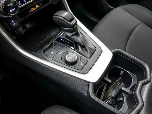 Certified 2025 Toyota RAV4 XLE image 17