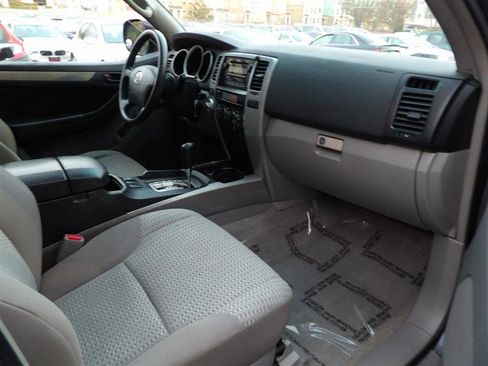 Used 2007 Toyota 4Runner SR5 image 12