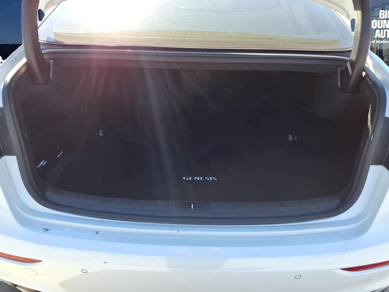 Used 2018 Genesis G80 3.3T Sport RWD image 10