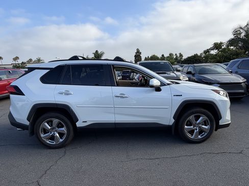Certified 2020 Toyota RAV4 Limited AWD/4WD image 2