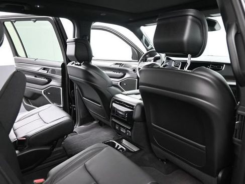 New 2026 Jeep Grand Wagoneer Limited AWD/4WD image 16
