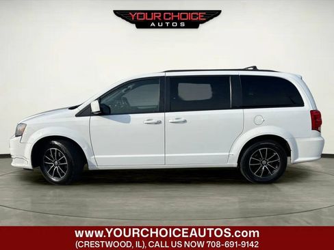 Used 2019 Dodge Grand Caravan GT FWD image 2