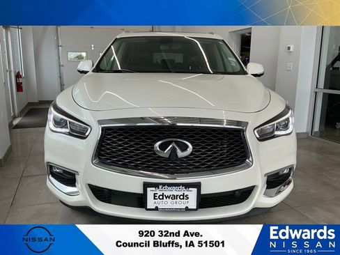 Used 2017 INFINITI QX60 Luxe w/ Premium Plus Package AWD/4WD image 2