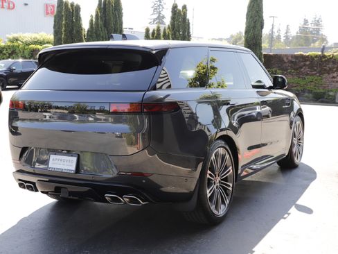 Used 2025 Land Rover Range Rover Sport Autobiography AWD/4WD image 10