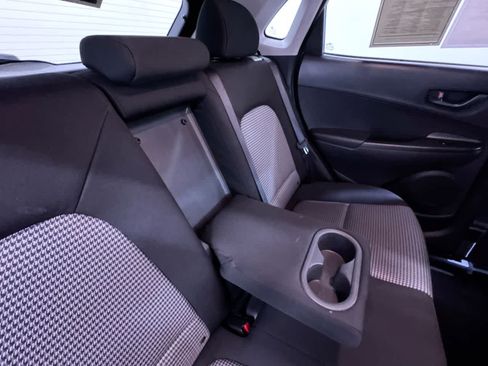Used 2023 Hyundai Kona SE AWD/4WD image 39