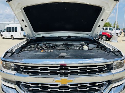 Used 2018 Chevrolet Silverado 1500 LTZ w/ Sport Package AWD/4WD image 39