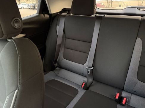 Used 2025 Chevrolet TrailBlazer LT image 39