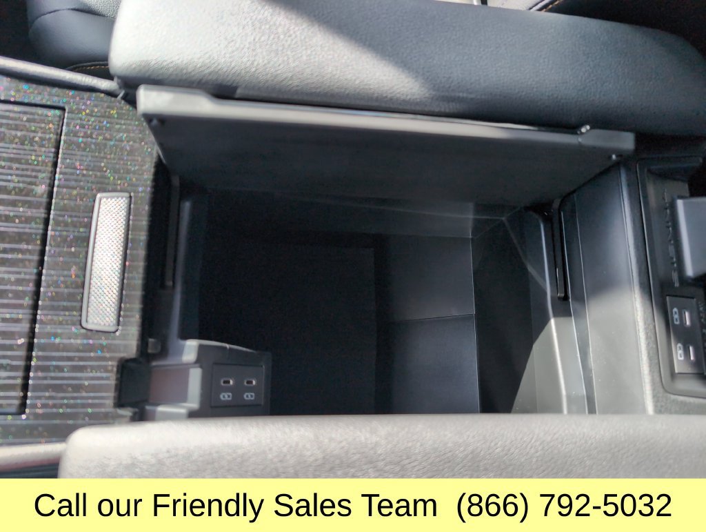 New 2026 Toyota Sienna XLE Woodland Edition AWD/4WD image 24