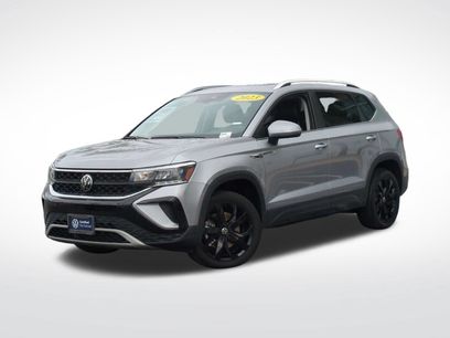 Certified 2023 Volkswagen Taos SE w/ Panoramic Sunroof Package